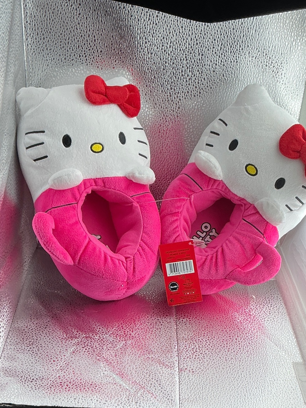 Hello Kitty By Sanrio Women’s Slip-on Slippers Size 7-8 NEW